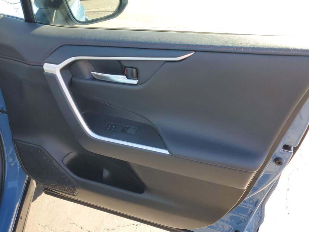 Used 2022 Toyota RAV4 TRD Off-Road image 36