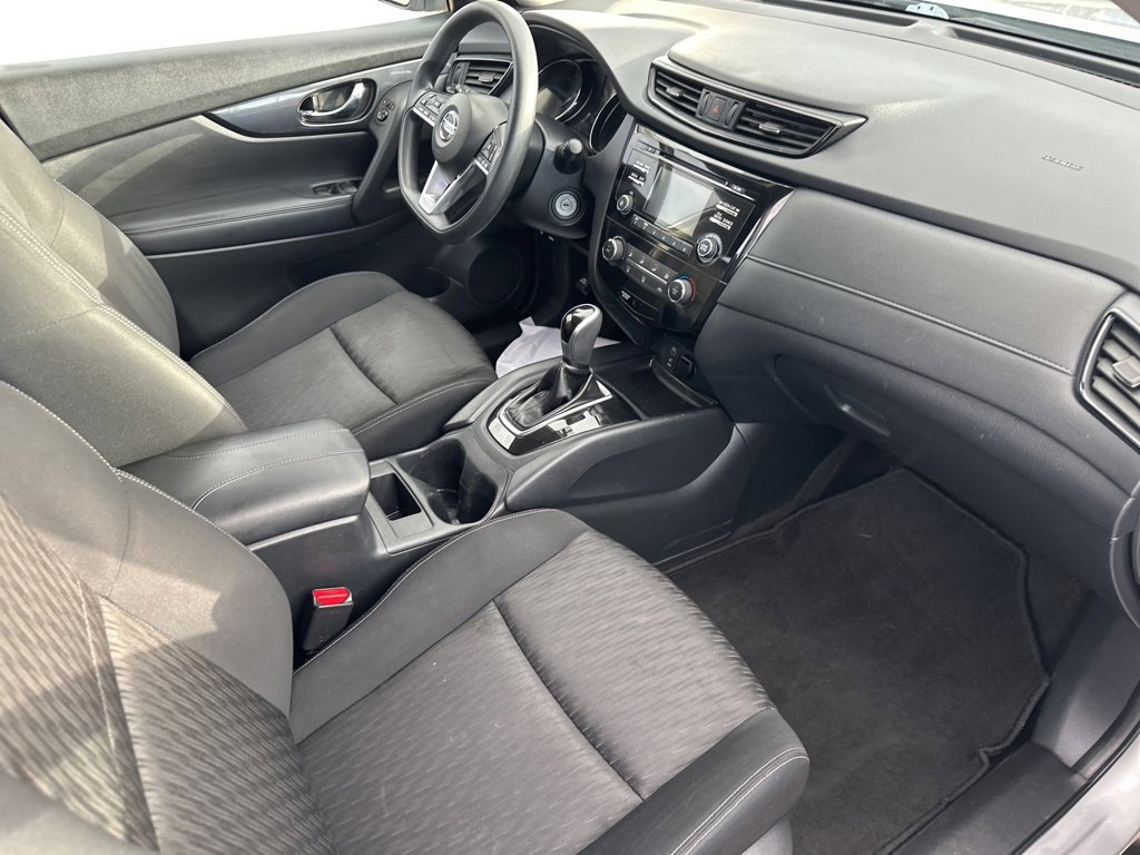 Used 2017 Nissan Rogue S image 26