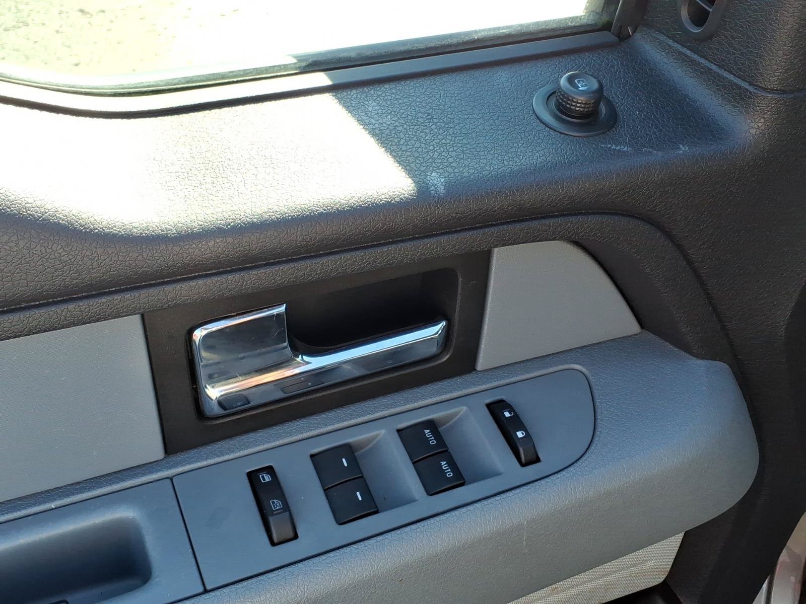 Used 2013 Ford F150 XLT AWD/4WD image 15