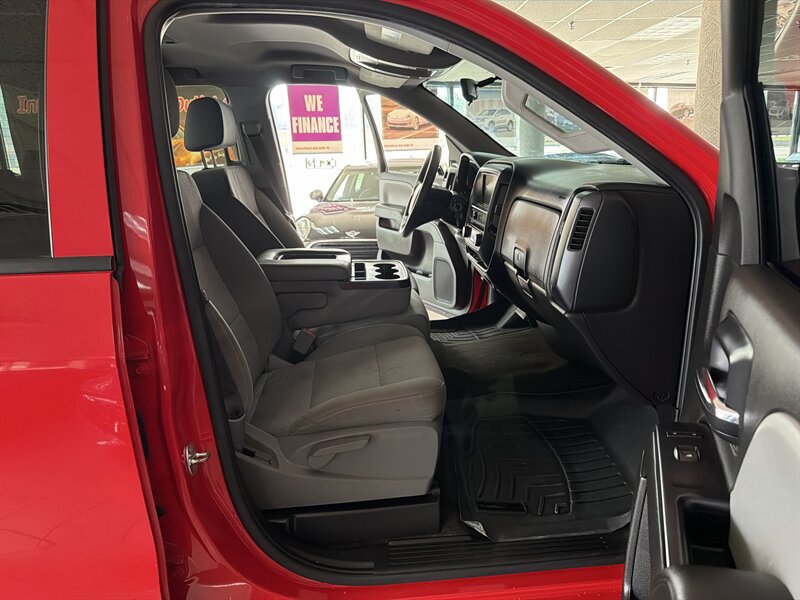 Used 2017 Chevrolet Silverado 1500 Custom w/ Custom Convenience Package RWD image 15