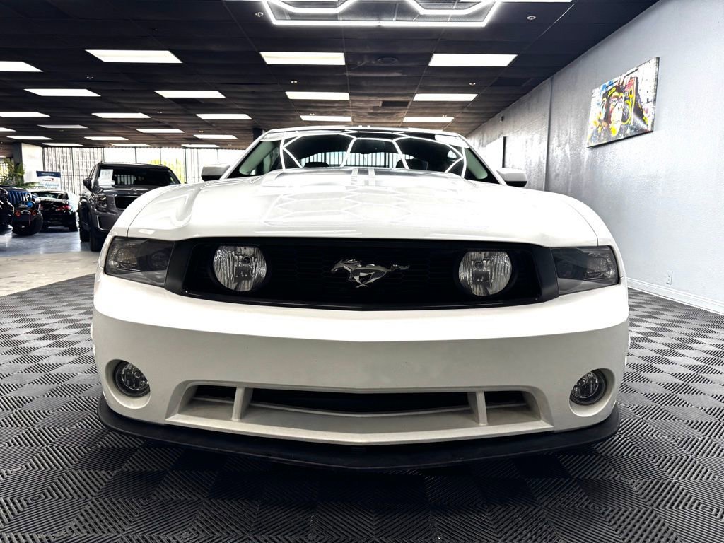 Used 2011 Ford Mustang GT Premium w/ Brembo Brake Pkg RWD image 3