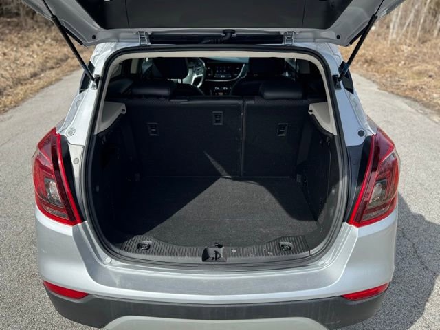 Used 2022 Buick Encore Preferred w/ Safety Package AWD/4WD image 7