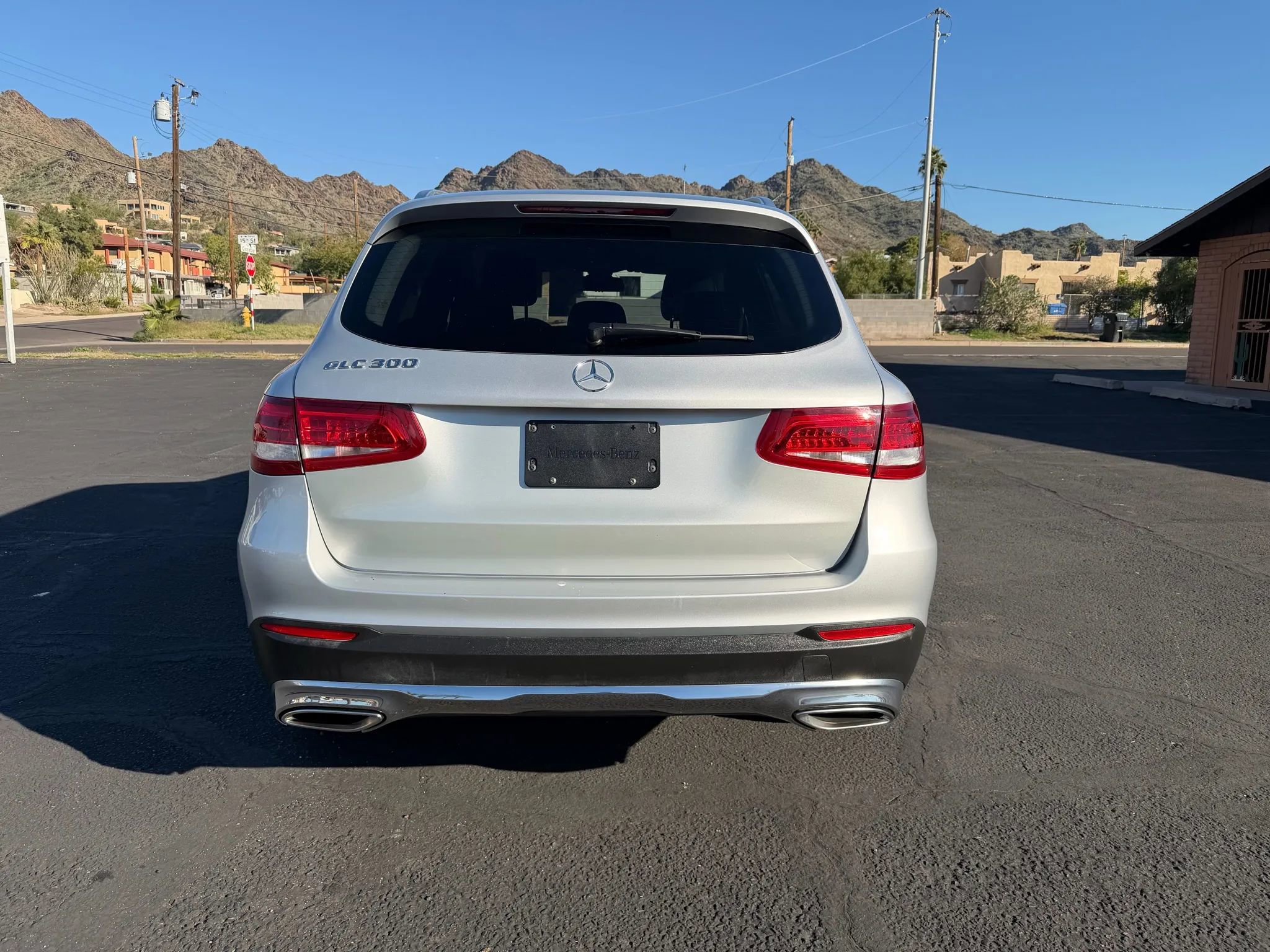 Used 2017 Mercedes-Benz GLC 300 GLC 300 Sport Utility 4D image 6