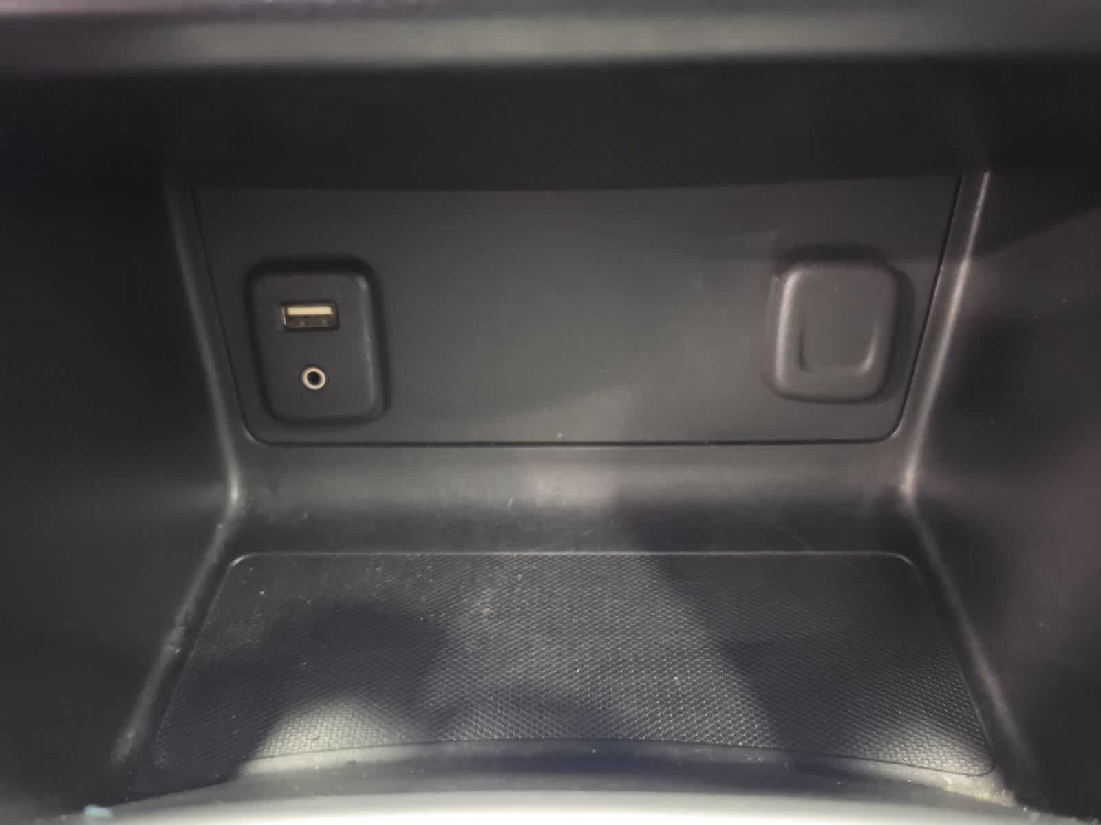 Used 2017 Chevrolet Colorado LT w/ LT Convenience Package AWD/4WD image 21
