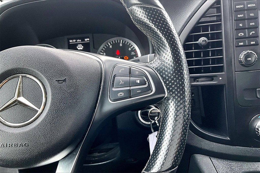 Used 2018 Mercedes-Benz Metris Passenger image 17