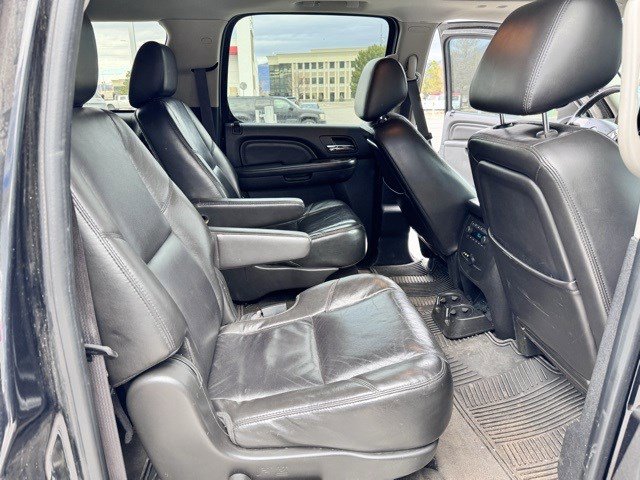 Used 2011 GMC Yukon XL Denali image 12