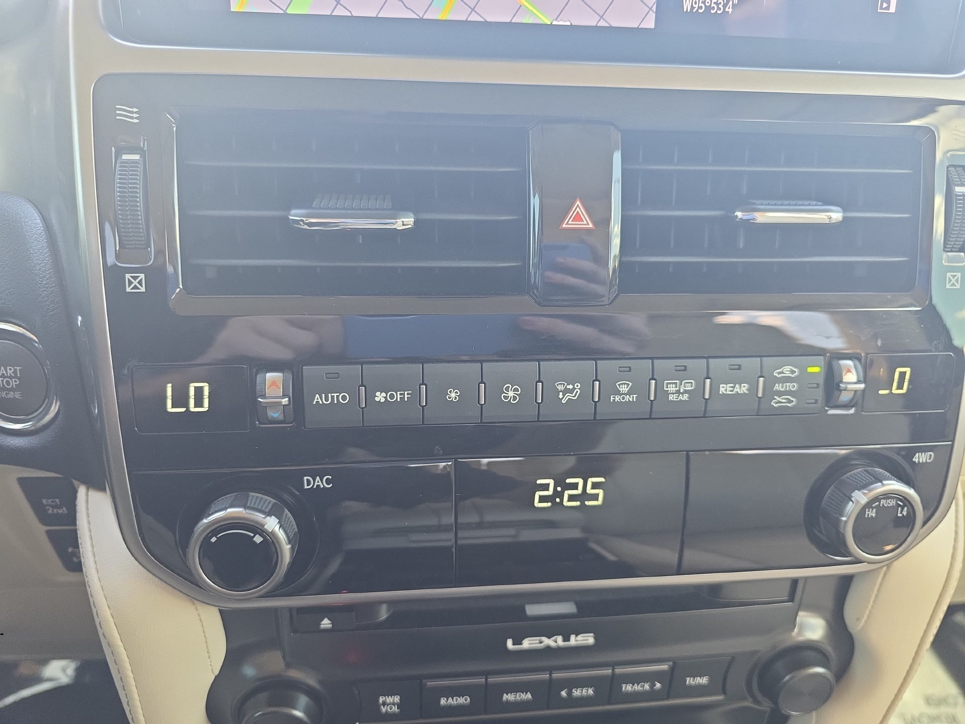 Used 2023 Lexus GX 460 Premium w/ Premium Package AWD/4WD image 23