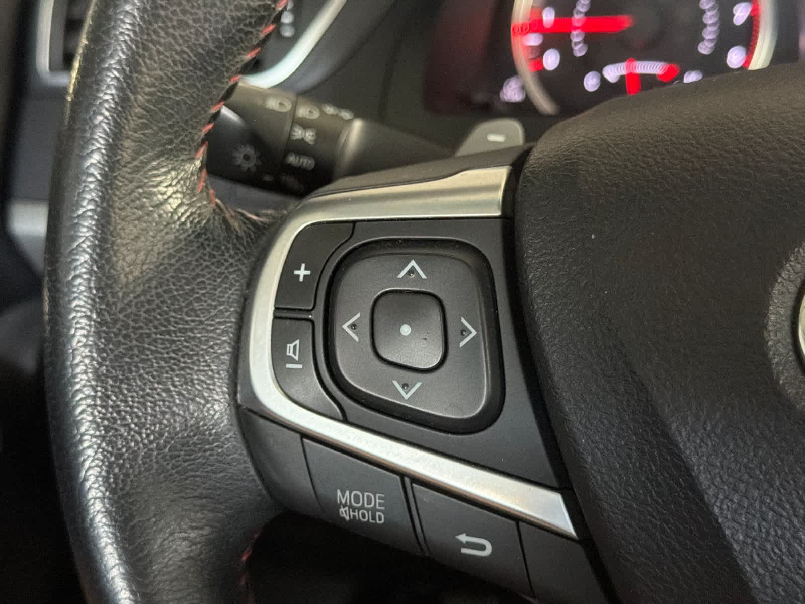 Used 2015 Toyota Camry SE FWD image 23