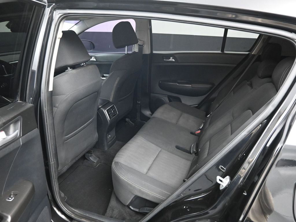 Used 2022 Kia Sportage LX image 10