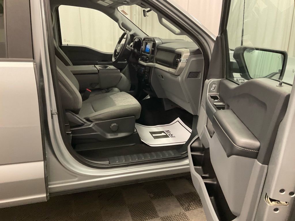 Used 2023 Ford F150 XLT image 14