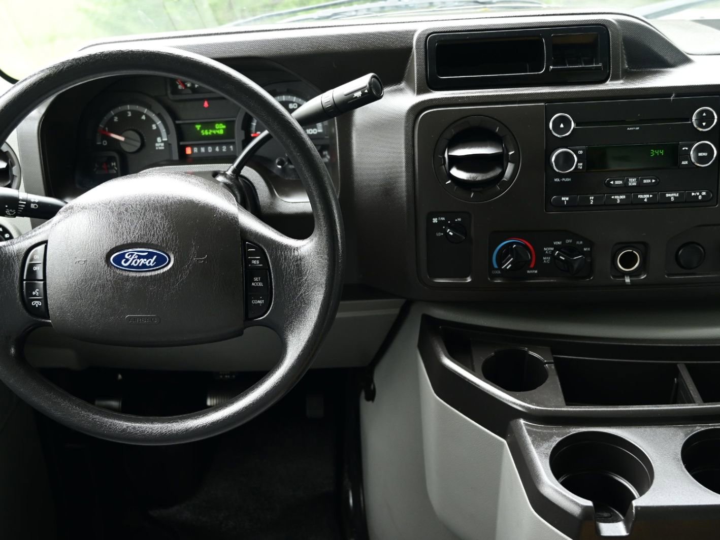 Used 2018 Ford E-450 and Econoline 450 Super Duty w/ Power Windows & Locks Group RWD image 23
