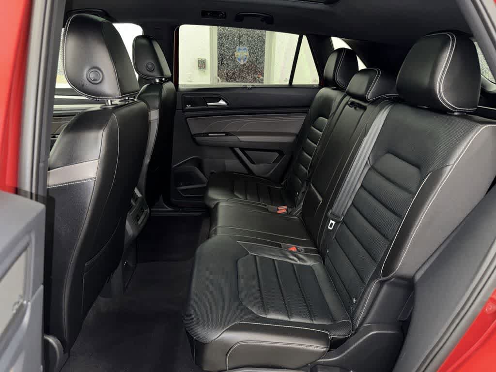 Used 2022 Volkswagen Atlas Cross Sport SEL Premium R-Line AWD/4WD image 17