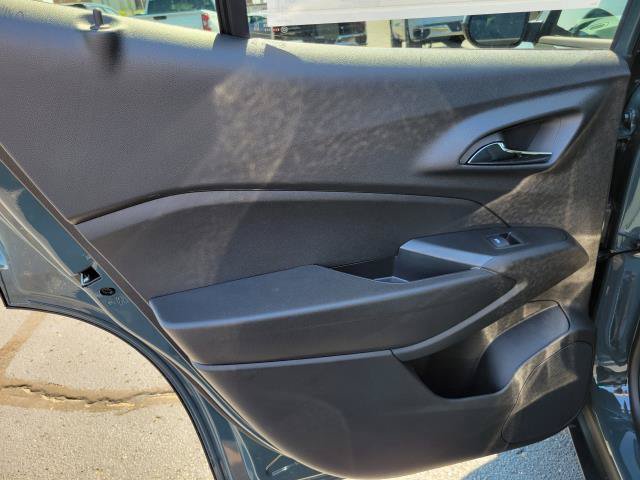 New 2026 Chevrolet Trax LT w/ Midnight Edition FWD image 23