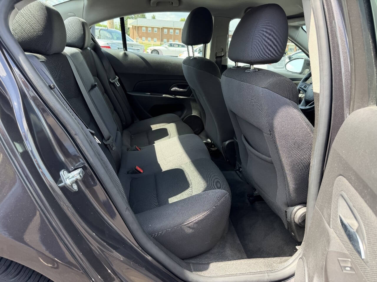 Used 2016 Chevrolet Cruze LT FWD image 16