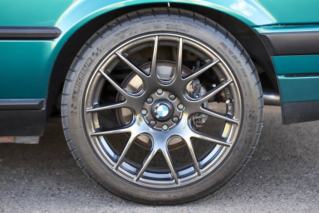 Used 1992 BMW 325i Convertible RWD image 36