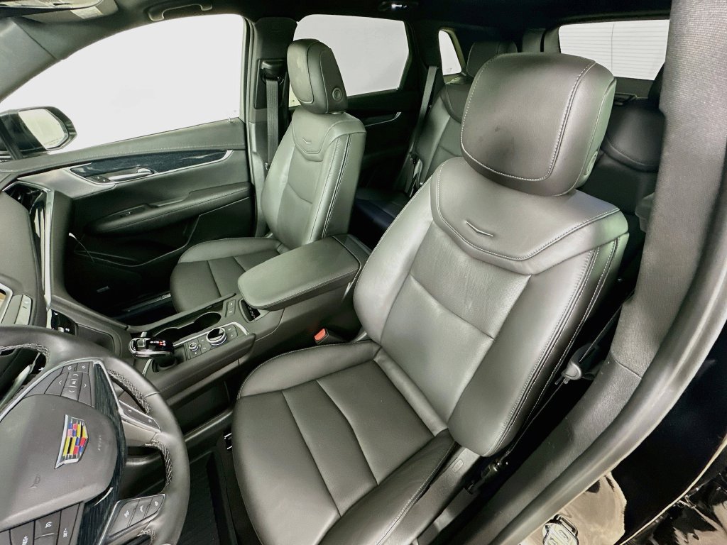 New 2026 Cadillac XT5 Premium Luxury w/ LPO, Floor Liner Package AWD/4WD image 27