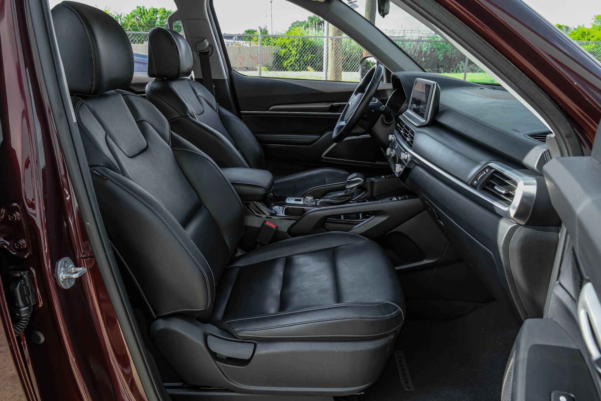 Used 2022 Kia Telluride S AWD/4WD image 35