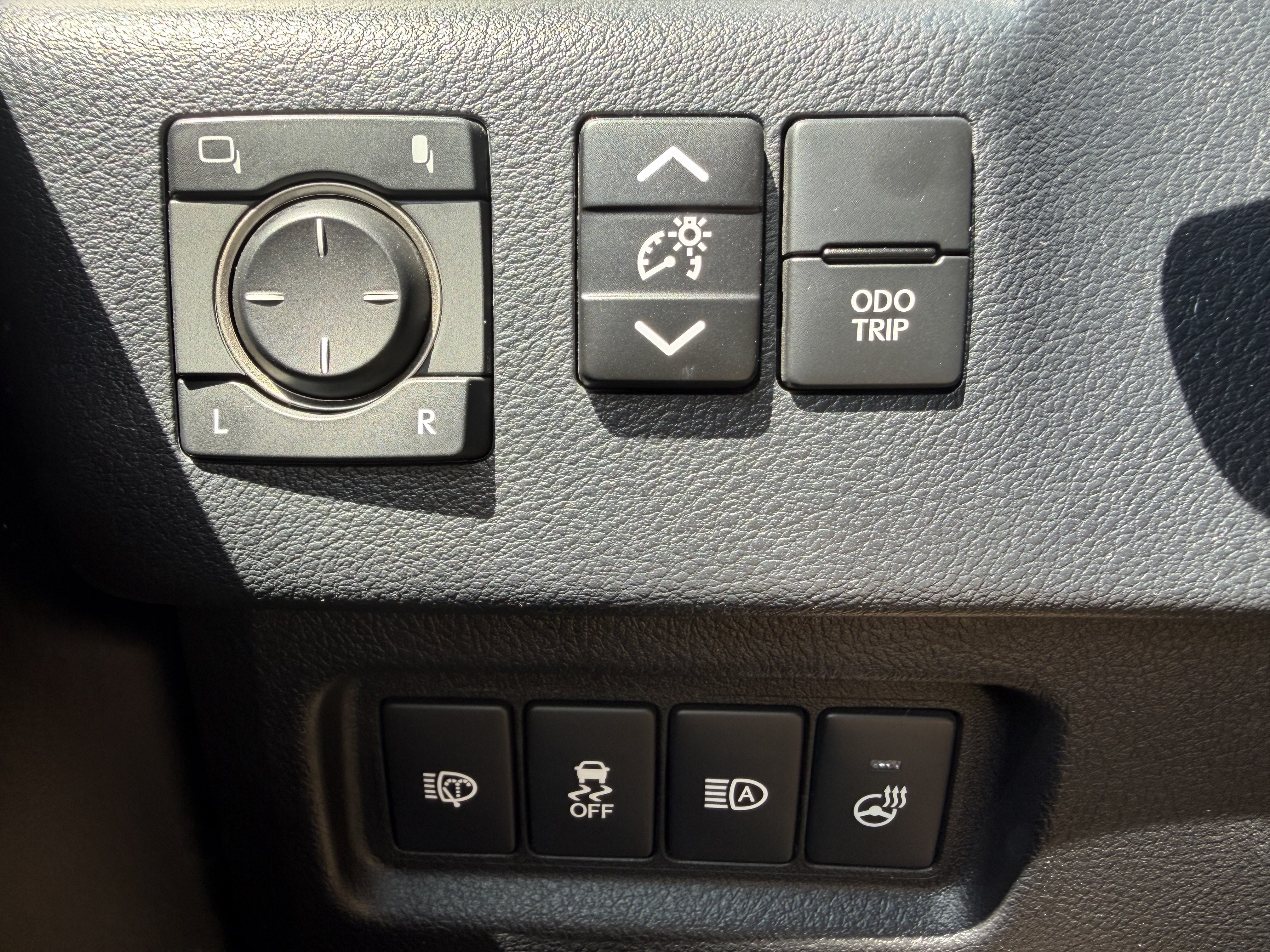 Used 2021 Lexus GX 460 Premium w/ Premium Package AWD/4WD image 15