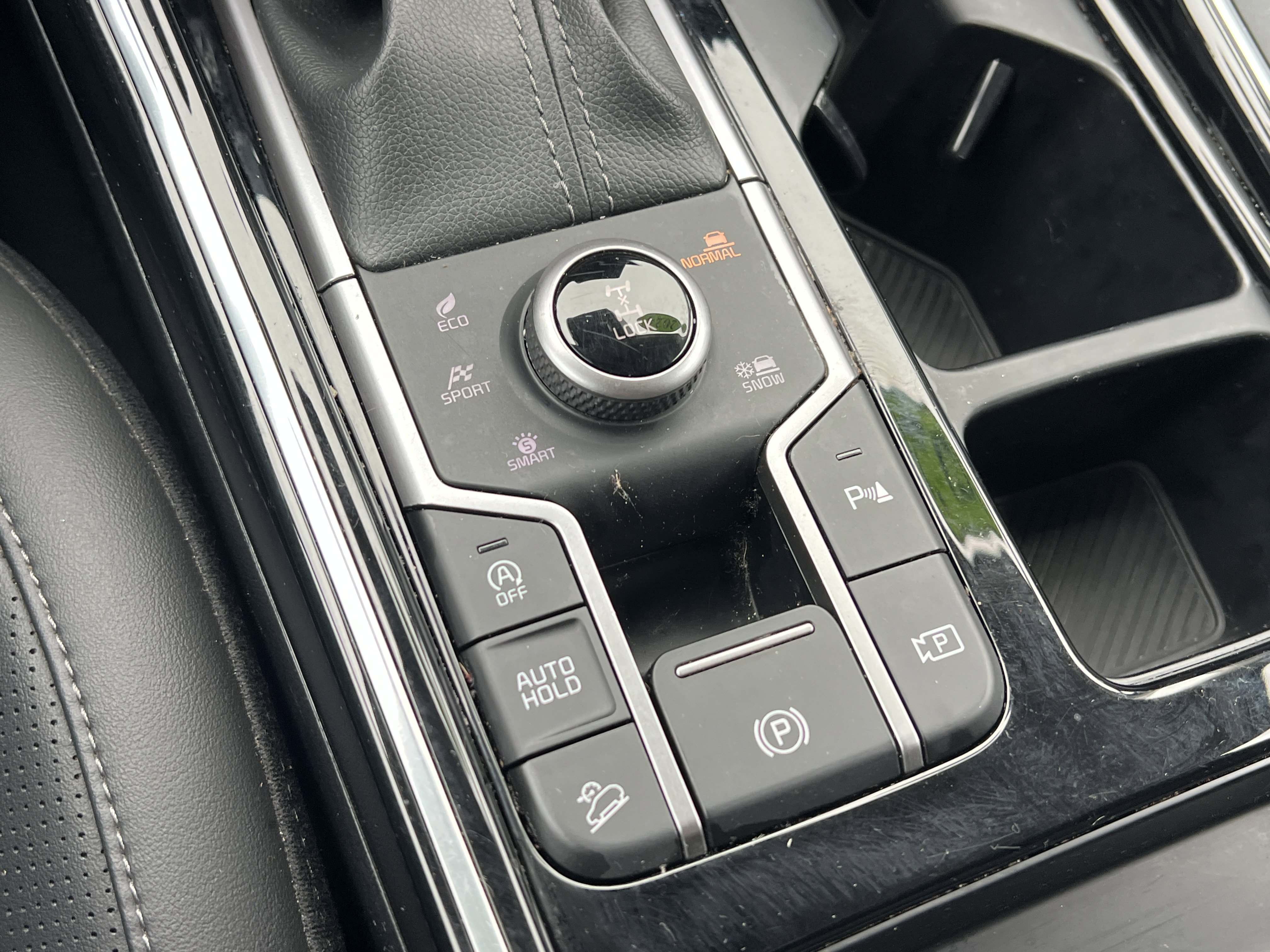 Certified 2024 Kia Sorento SX image 34