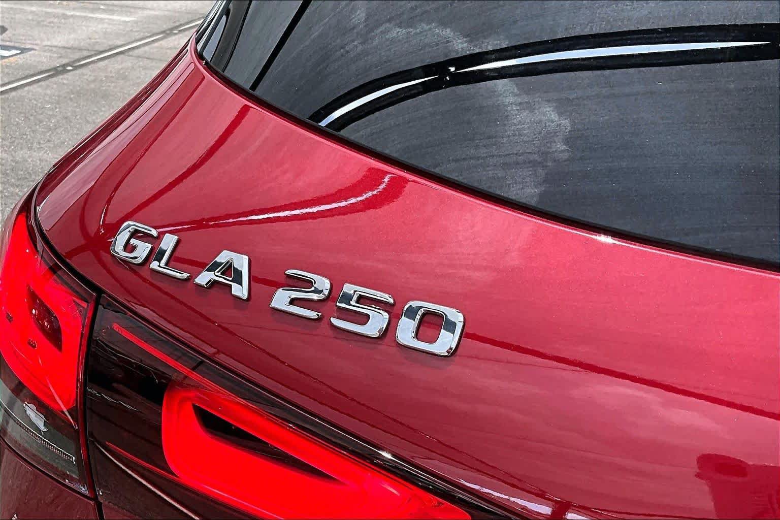 Certified 2021 Mercedes-Benz GLA 250 image 10