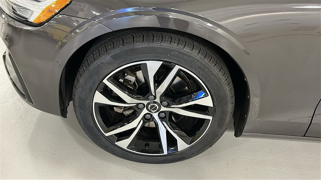 Used 2024 Volvo S60 B5 Plus AWD/4WD image 5