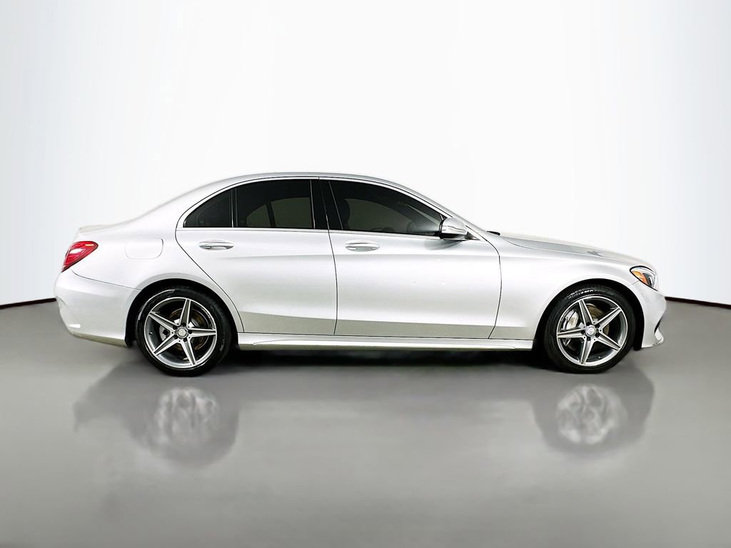 Used 2015 Mercedes-Benz C 300 4MATIC Sedan image 9