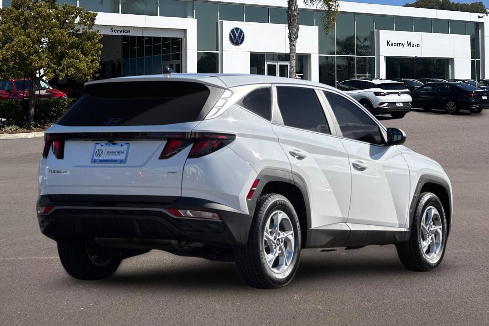 Used 2023 Hyundai Tucson SE image 4