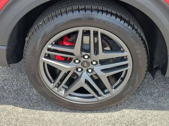 Certified 2025 Ford Explorer ST-Line w/ Premium Package RWD image 6