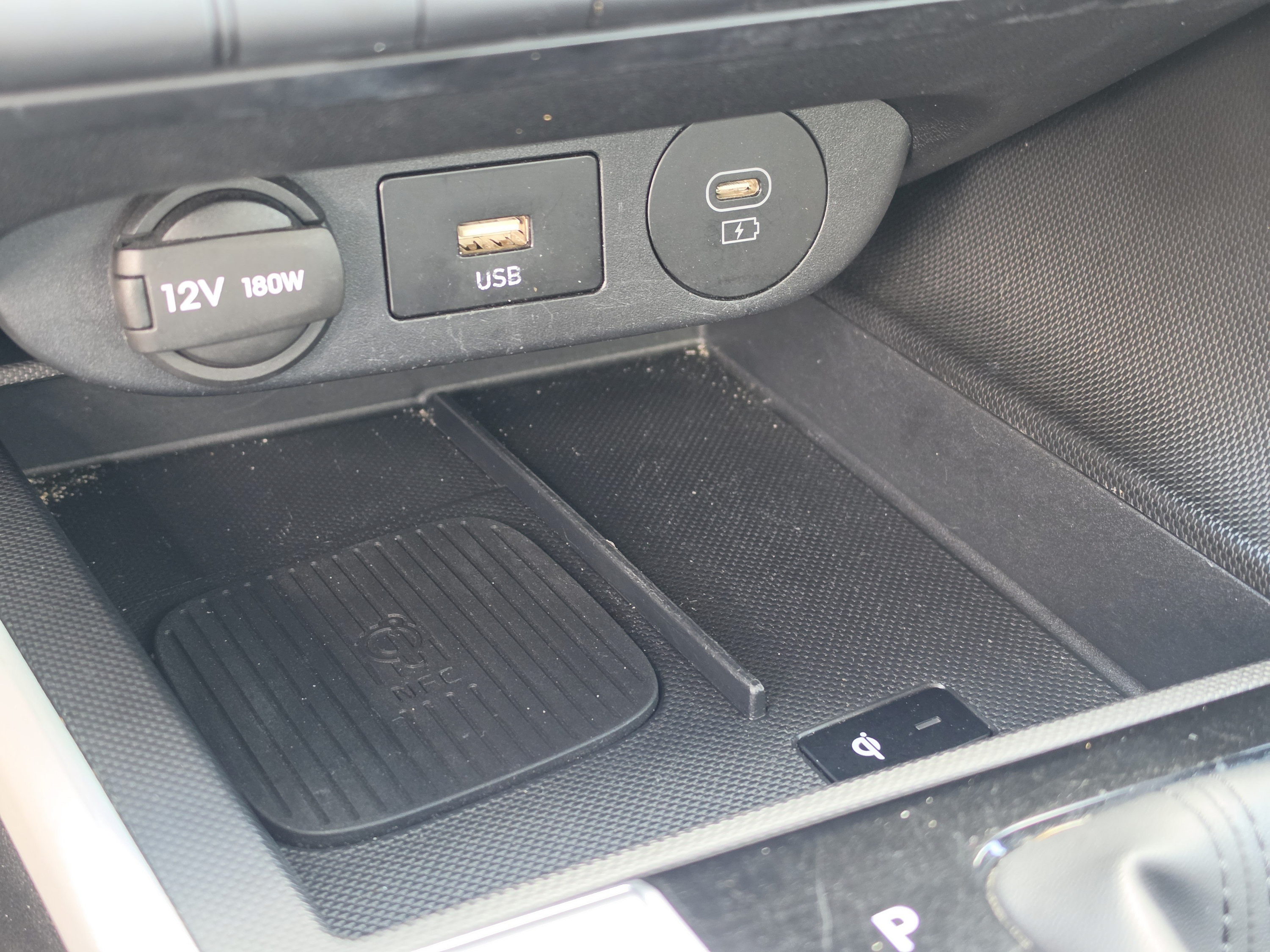 Used 2025 Hyundai Elantra Limited FWD image 27