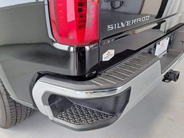 Used 2023 Chevrolet Silverado 1500 LT AWD/4WD image 24