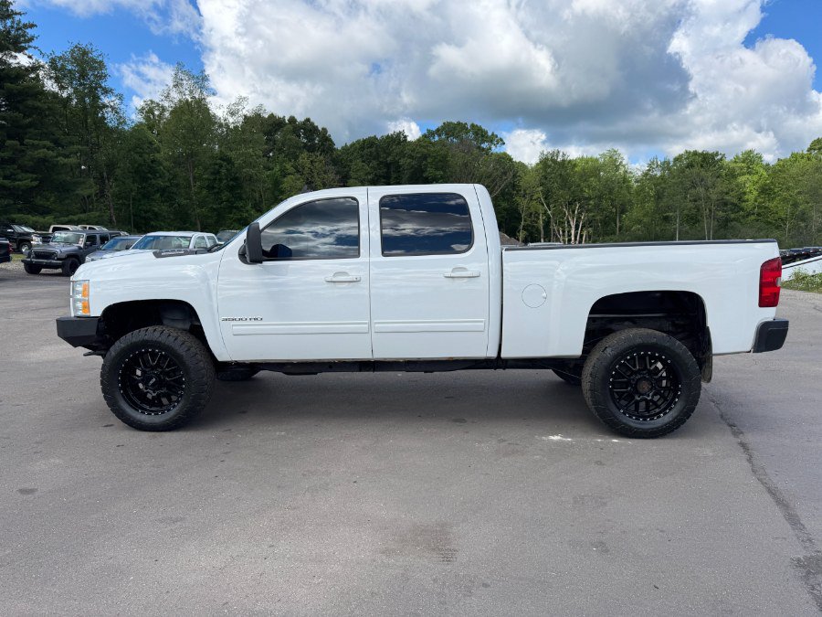 Used 2014 Chevrolet Silverado 3500 LT AWD/4WD image 2