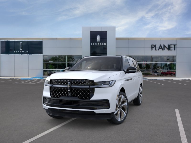 New 2026 Lincoln Navigator Black Label w/ Black Label Special Edition AWD/4WD image 2