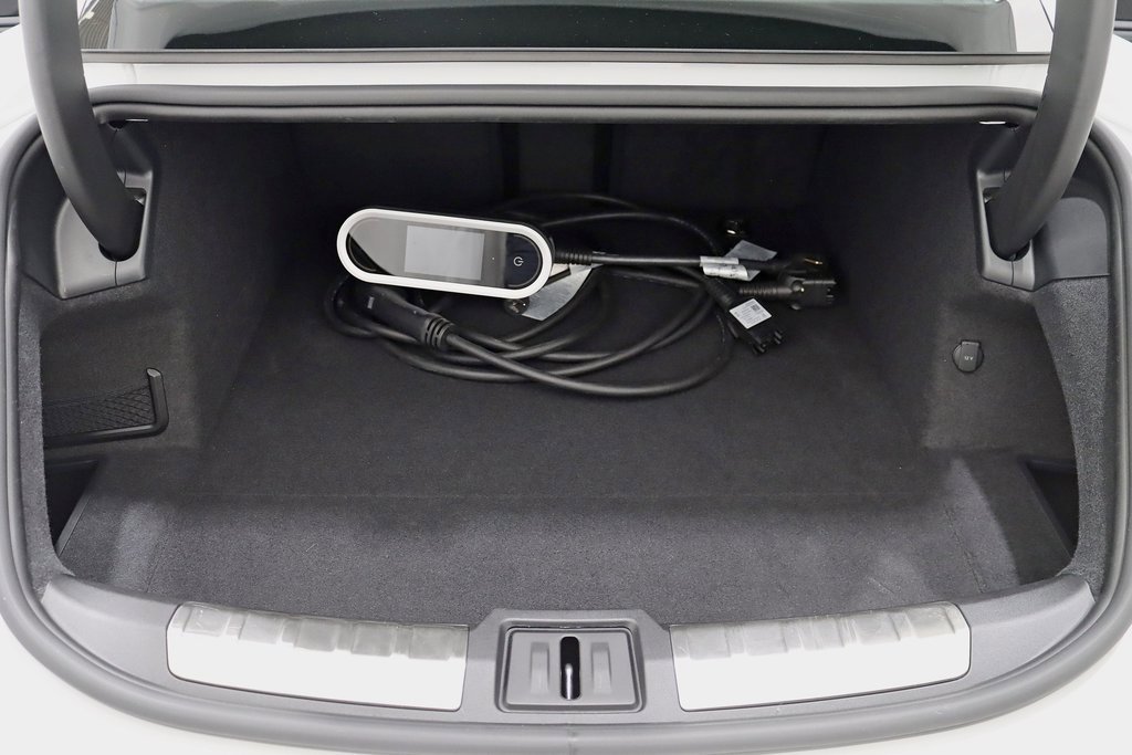Used 2024 Porsche Taycan 4S image 45