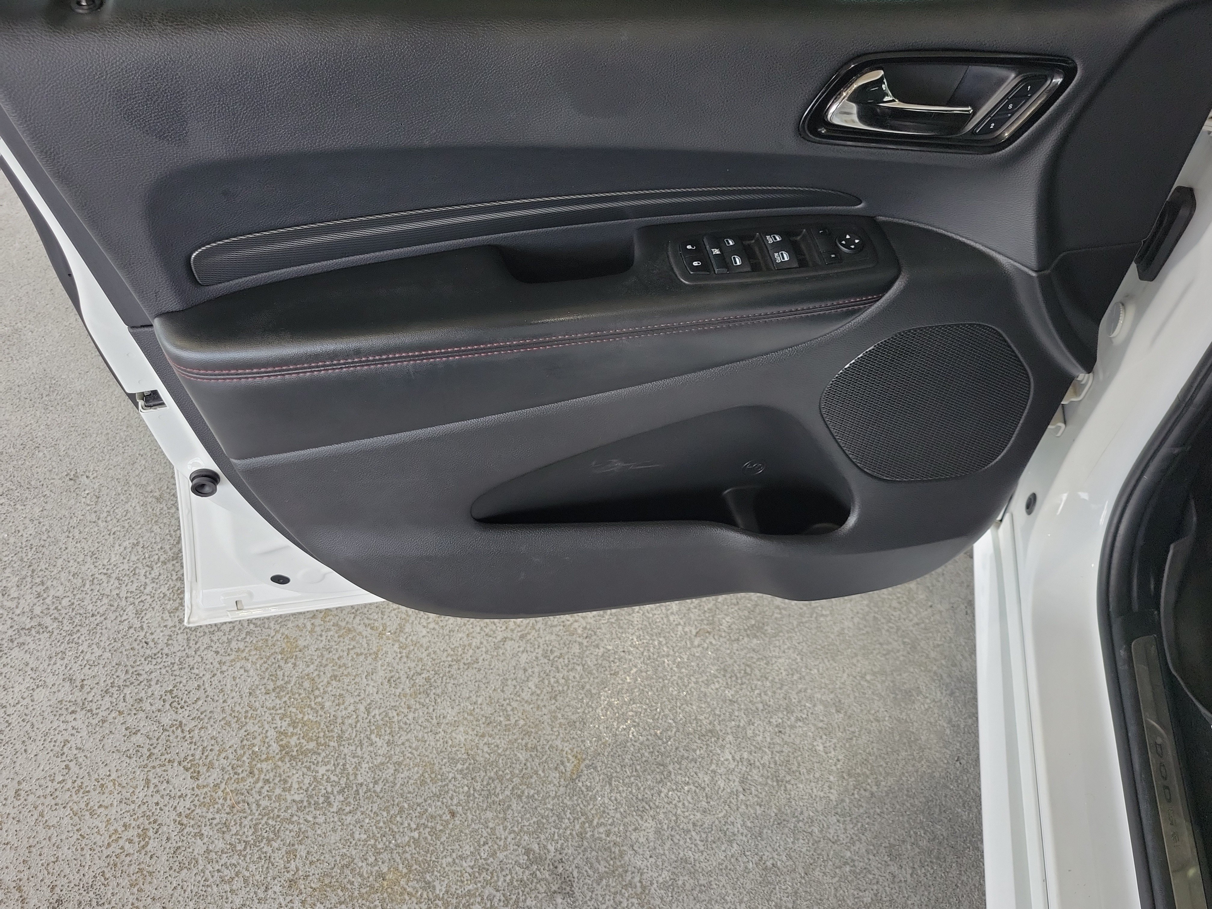 Used 2022 Dodge Durango R/T RWD image 15