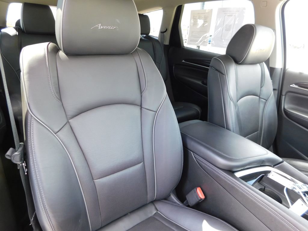 Used 2021 Buick Enclave Avenir w/ LPO, Hit The Road Package image 22