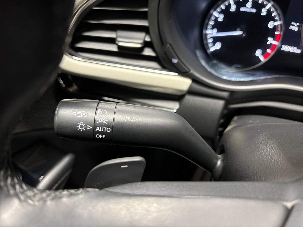 Used 2022 MAZDA MAZDA3 s image 26