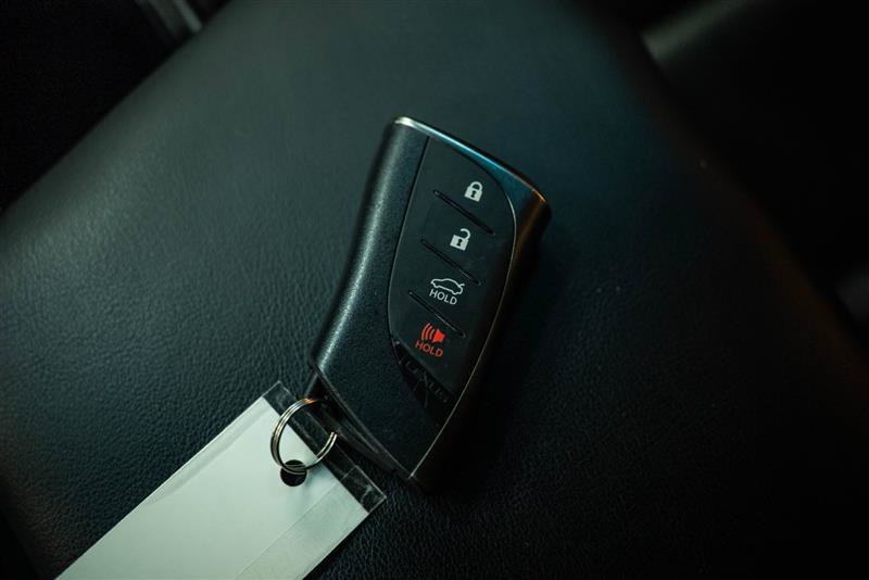 Used 2020 Lexus ES 350 w/ Premium Package FWD image 23