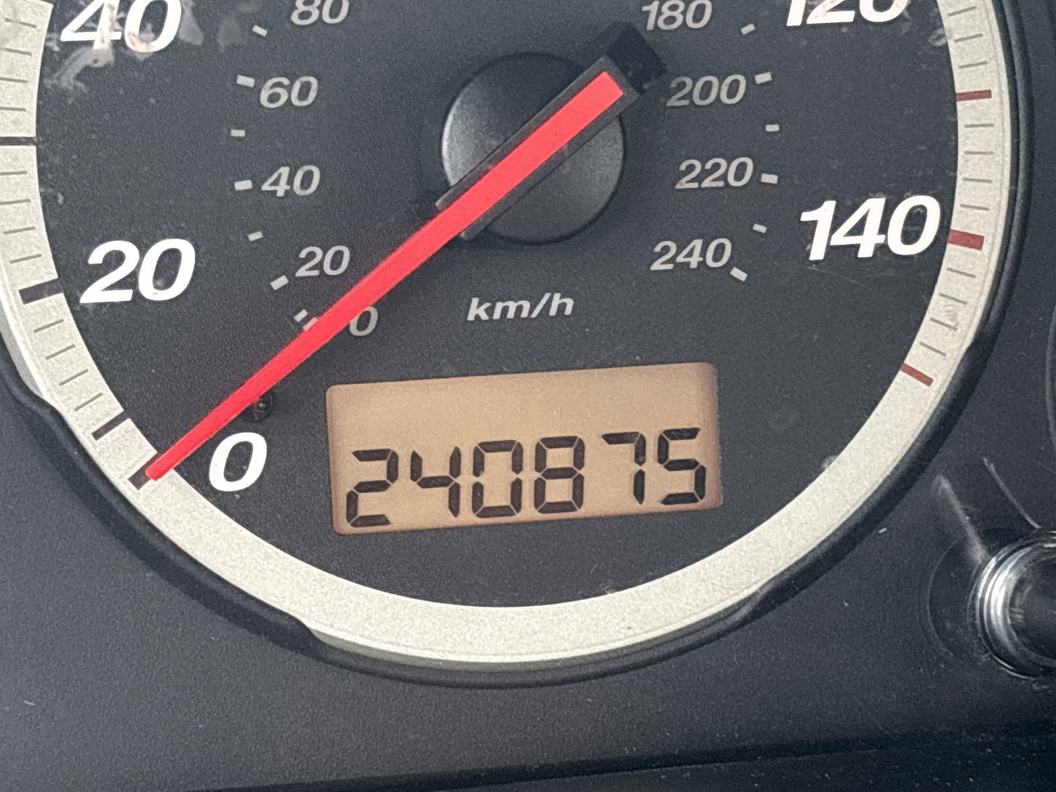 Used 2002 Honda CR-V LX image 17