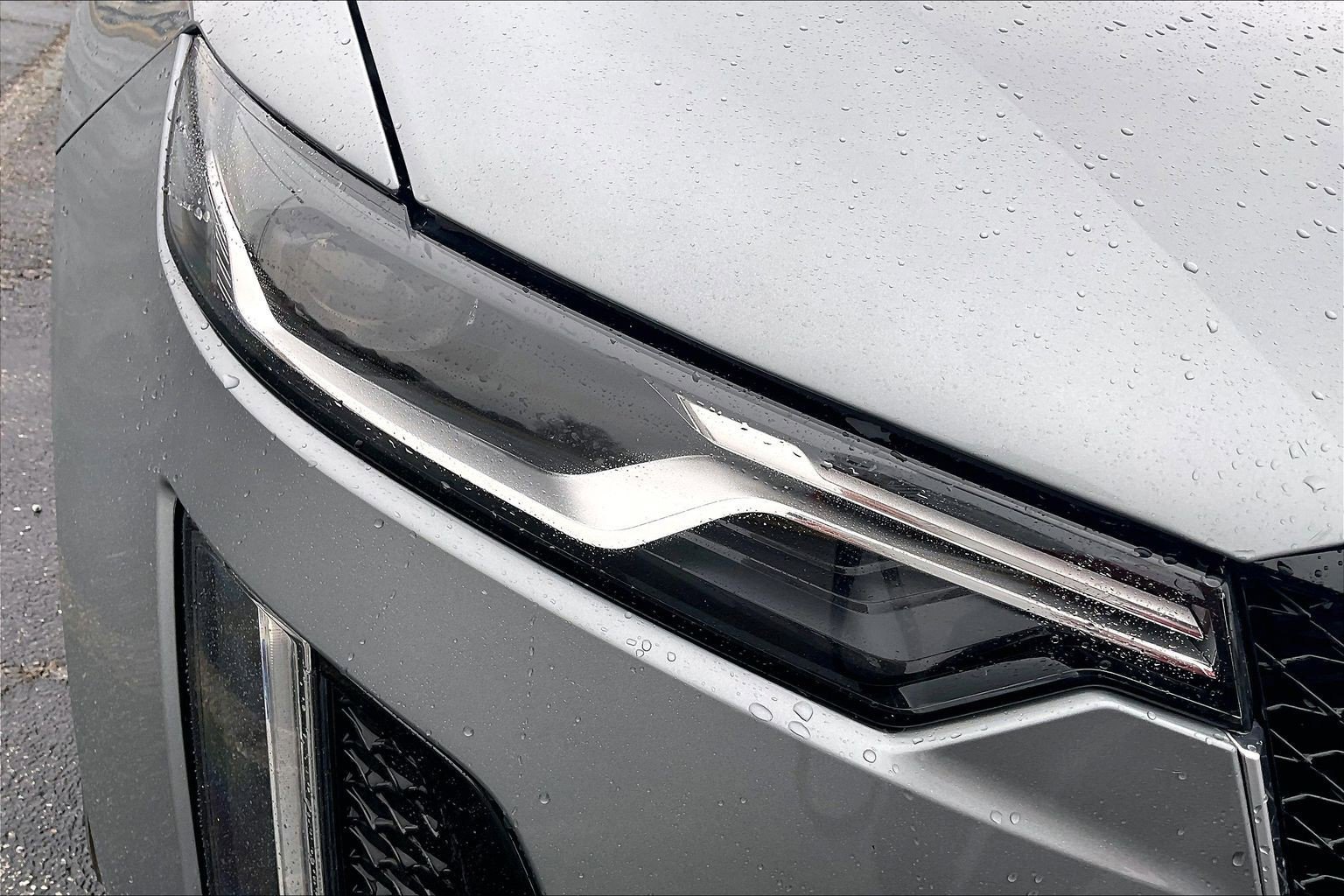 Used 2024 Cadillac XT6 Sport w/ Technology Package image 24