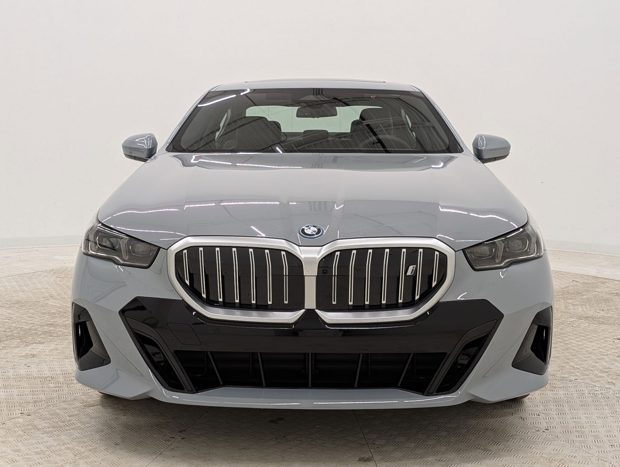 New 2026 BMW i5 eDrive40 w/ M Sport Package RWD image 6