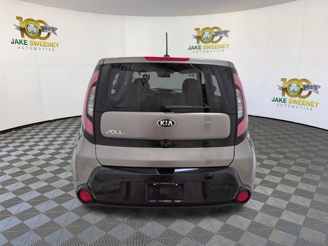 Used 2016 Kia Soul + FWD image 9