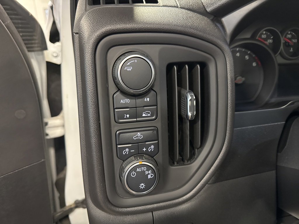 Used 2021 Chevrolet Silverado 1500 W/T image 34