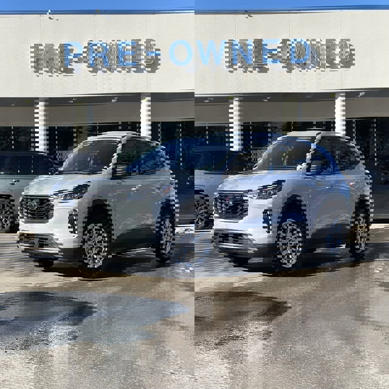 Used 2025 Ford Escape Active image 2