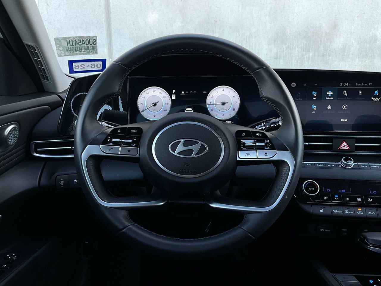 Used 2025 Hyundai Elantra SEL image 34