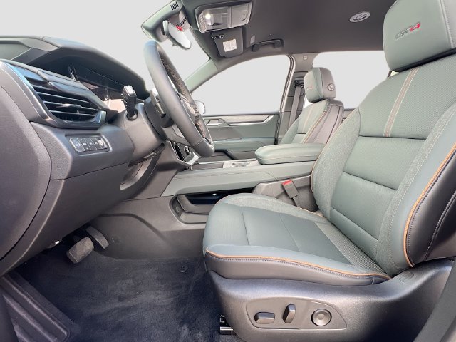 New 2026 GMC Acadia AT4 w/ Luxury Package AWD/4WD image 15