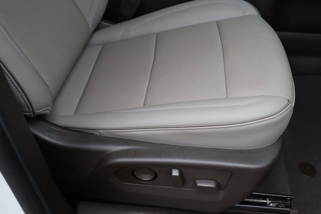 Certified 2024 GMC Yukon XL SLT w/ SLT Premium Package image 34