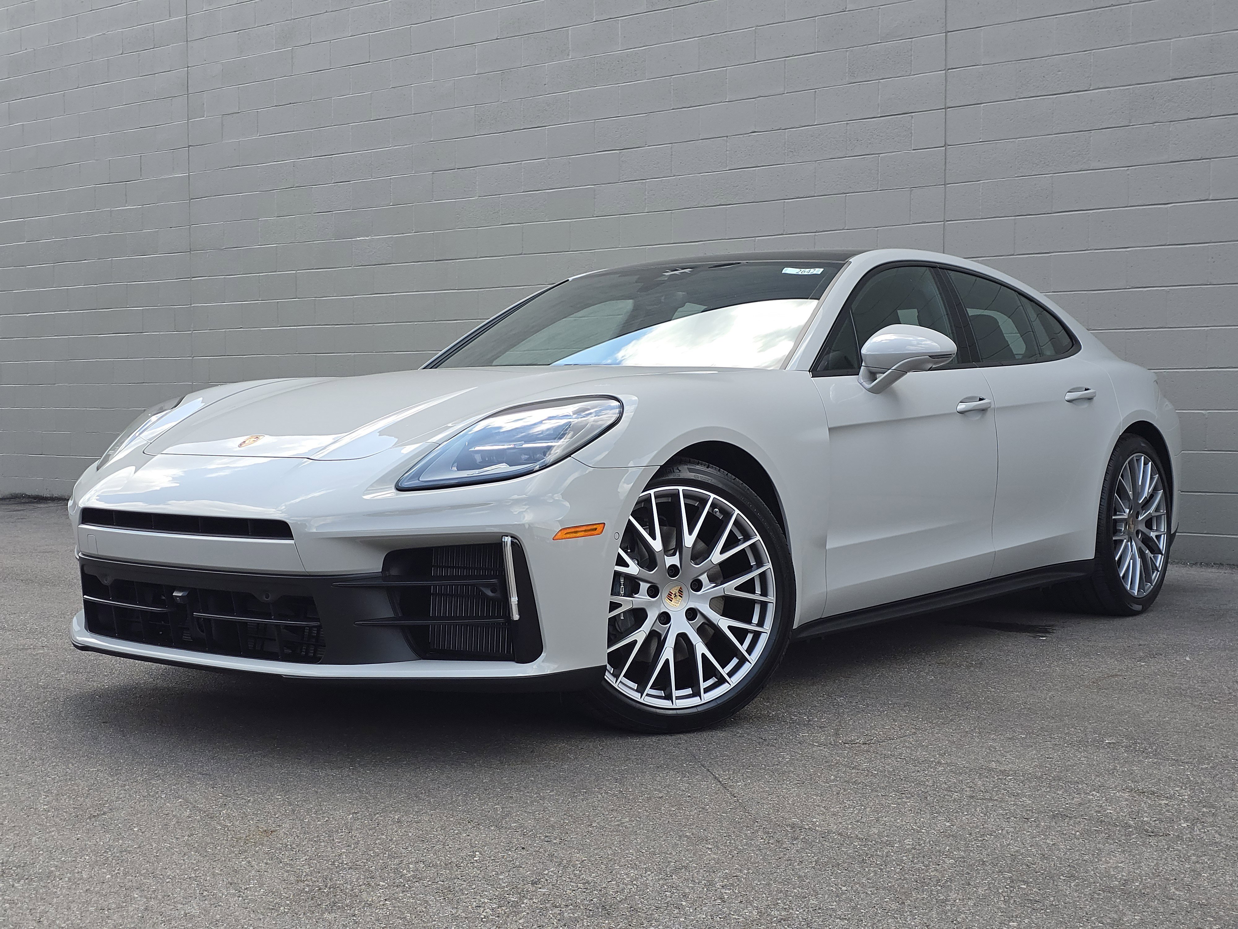 New 2025 Porsche Panamera 4 video 1