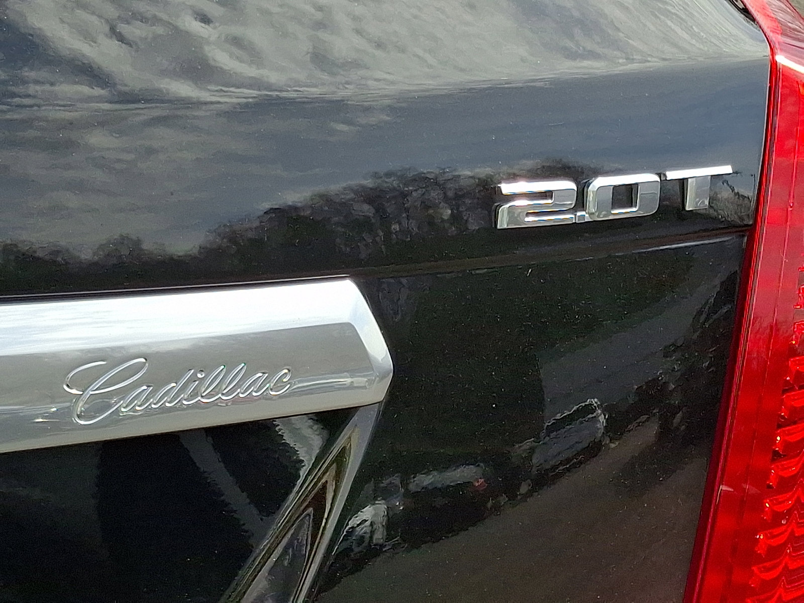 Used 2018 Cadillac CTS Luxury image 32