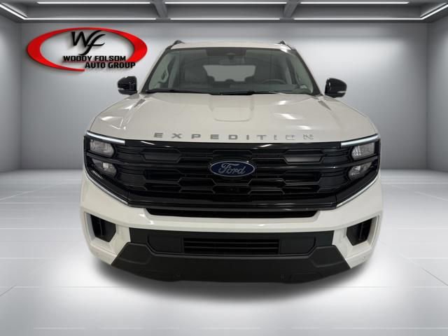 New 2026 Ford Expedition Active image 2