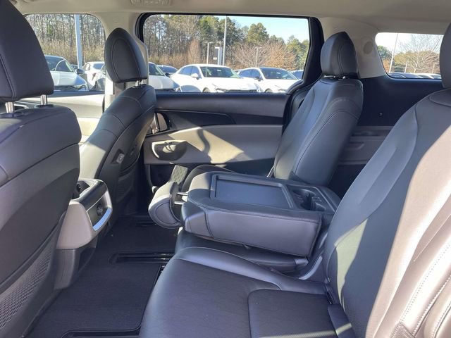 New 2026 Kia Carnival image 24